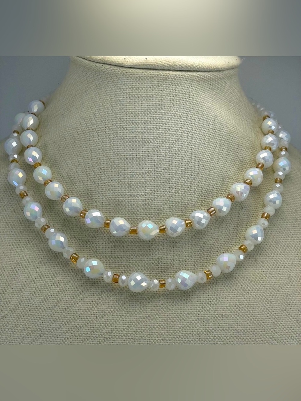 Artisan Handmade Crafted Metallic White Pear Cut Glass Beaded Layered Necklace